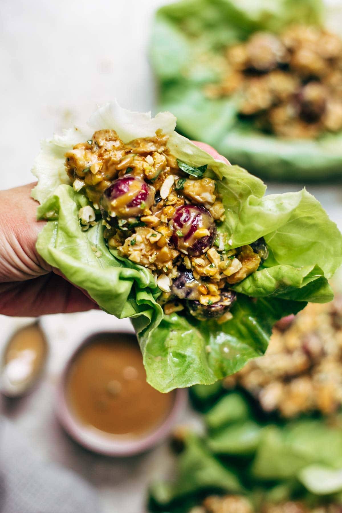 Creamy Miso Peanut Chicken Lettuce Wraps - grilled chicken and juicy grapes tossed with a simple creamy miso-peanut sauce. Super easy and healthy recipe! | pinchofyum.com Creamy Miso Peanut Chicken Lettuce Wraps - grilled chicken and juicy grapes tossed with a simple creamy miso-peanut sauce. Super easy and healthy recipe! | pinchofyum.com